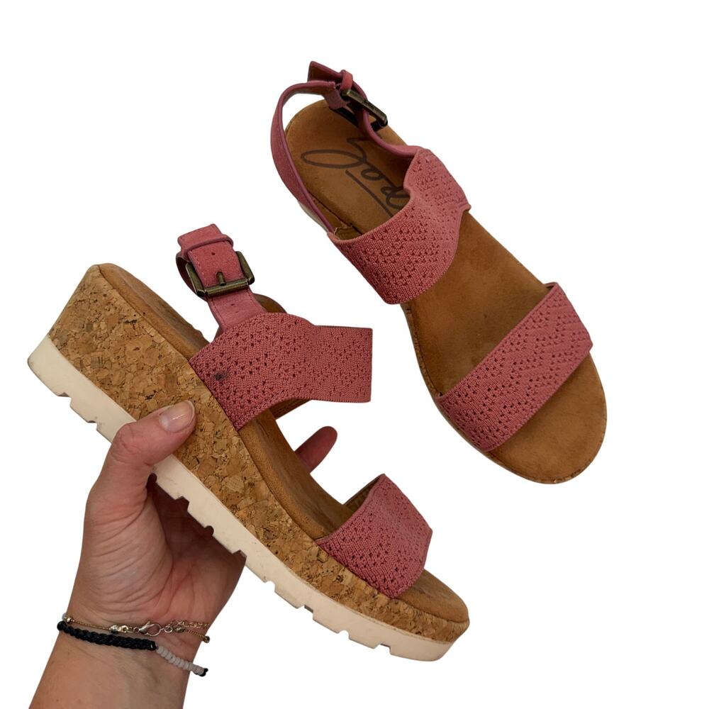 Zodiac Pink Leather Wedge Sandal 7